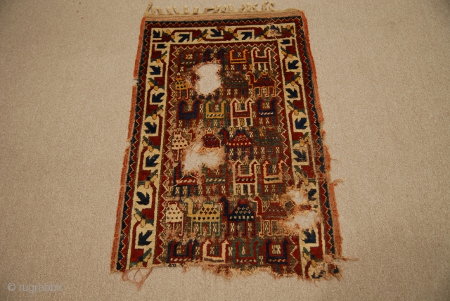 - Origin : Very old Caucasian Rug

- Size : 121 x 74 cm (3' 11' x 2' 5'' )

              