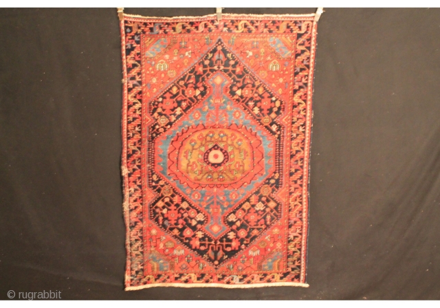 Old Fergahan Farahan Sarough Saruk Persia Iran 

100% Wool on Wool Naturel colors

highquality knoted 

about 100 years around 1900-1910

used carpet 

190 cm x 135 cm        