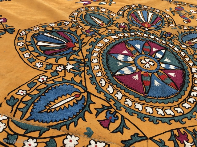 Beautiful Antique Central Asian Suzani. Excellent stitches and natural ...