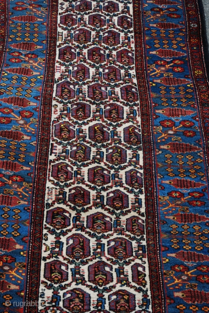 North-West Persian Corridor Rug in very good condition - lustrous woollen pile 
- 2.95m x 1.25m (9' 8" x 4' 0").            