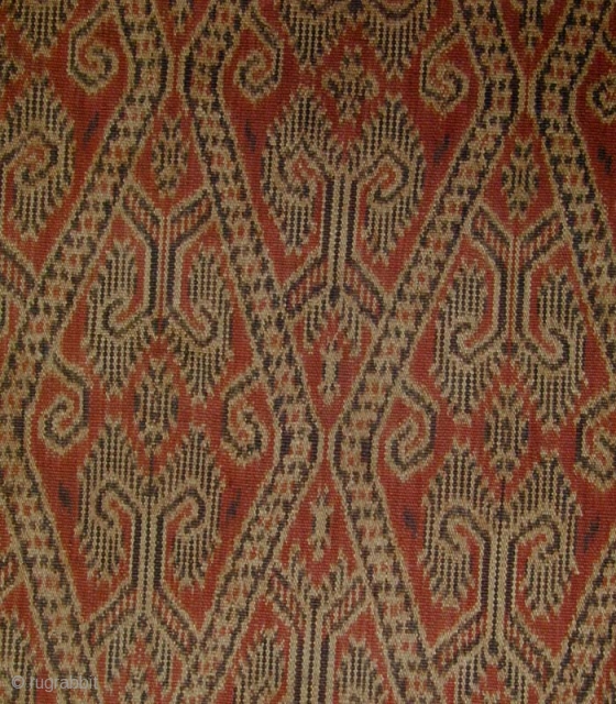 Borneo Woman's Warp-Ikat Skirt (Kain Kebat). Iban people, Sarawak. Early 20th c. Handspun cotton, natural dyes. 106 x 48 cms.             