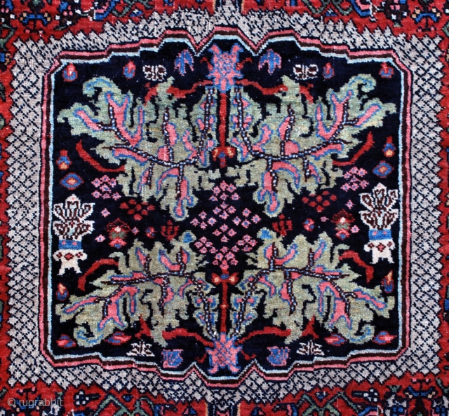 Ahtique Bidjar rug, early 20th c. 133 x 202 cm.                       