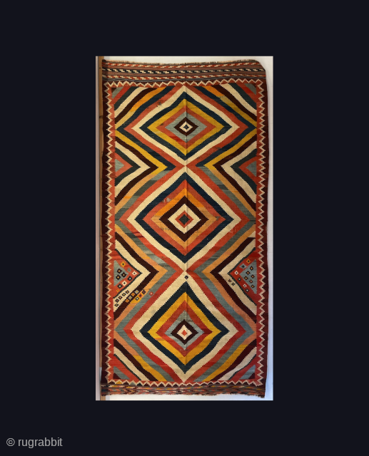 Top Qashqai Kilim❤️❤️❤️

The three suns shine, the timid stars glow. 
This is a magnificent example of the tribal art of the Qashqai in those for ever lost glory days, in the region  ...