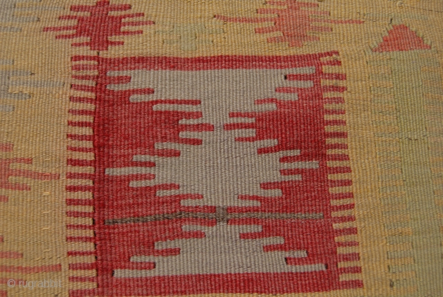 Karapinar kilim fragment. Size is cm 104x154. Approx age should be end of the 19th century. Professionally mounted. Rara & beautiful. See more pics on Facebook: https://www.facebook.com/media/set/?set=a.10152033121419258.1073741895.358259864257&type=3&uploaded=33
or on Picasa: https://plus.google.com/photos/102077108999072625754/albums/5940217612245558001?banner=pwa
See my other  ...