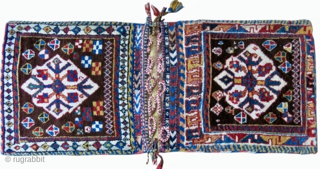 Qashqai collectors item. This is imho a very rare and beautiful Qashqai Gabbeh pattern type khorjin/saddle bag. Cm 50x125 ca. Datable back to 100/110 years. The rarity is first of all in  ...