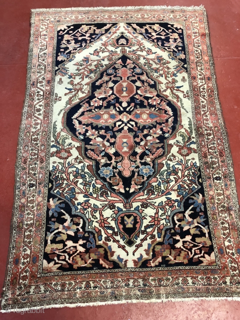 Nice Persian Farhan Malayer in good condition size is 4.7x6.9 (143cmx210cm)
any question ask,
                    