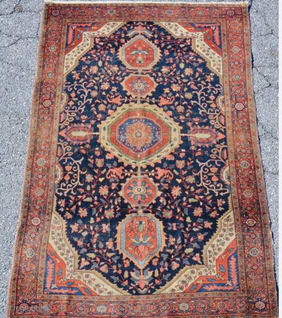 Nice Persian Farahan Sarouk circa 1900 good colors fine weaves size is 4x6 in good condition no repair 
              