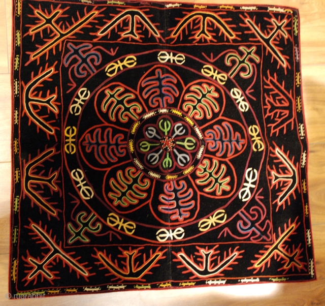 Khyrgiz embroidery, silk embroidery on velvet.size 75 x 73 cm,late 19.th                      