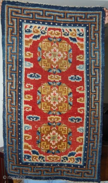 Antique late 19th Century Tibetan rug All naturel vegetable dyes , good piles.  2.3 x 3.10 ft               