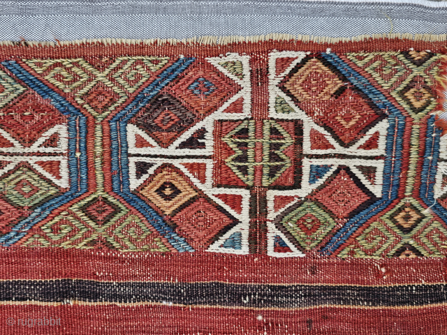 Central Anatolian Cuval Fragment.
Size:65x32 cm
Free shipping                           