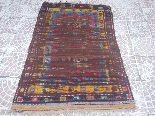 Circa 1900 Anatolian Tulü rug
size=155x115                            