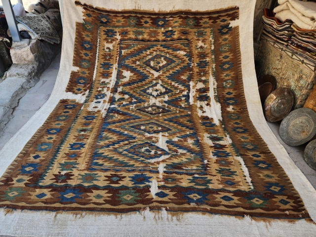 1850 Antique Balkans kilim
Size:230x160 cm
                            