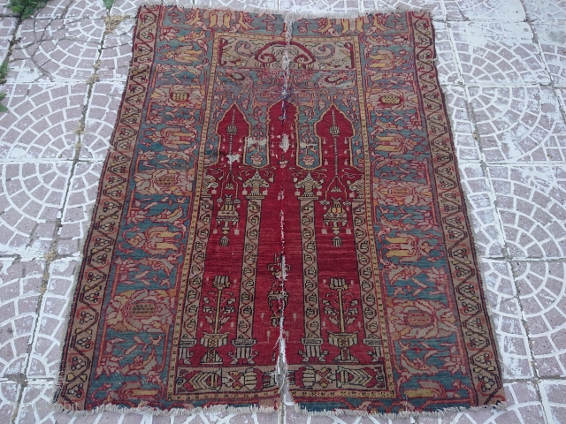 West Anatolian Turkish rug 
size 103x107 cm                          