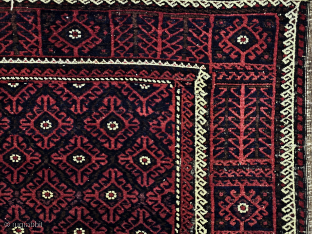 ANTİQUE BALUCH RUG
sİZE:205X110 CM
Please contact 
salaberina@gmail.com                           