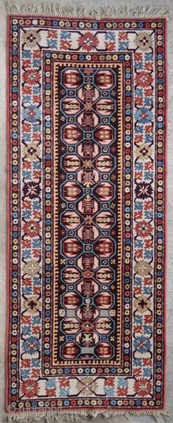 French work in the style of oriental rugs. These carpets were made by the house "Lys de France" in the years 1950-1960, designed with an innovative technique for the time. They are  ...