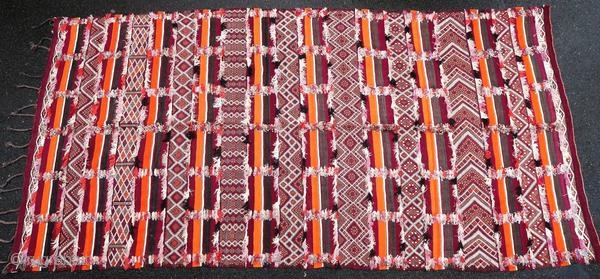 Berber kilim from the Middle Atlas in Morocco, made in 1950 or before, and in very good condition. This authentic piece has not been woven for trade.

Origin : Morocco
Period : 1950 or  ...