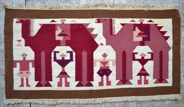 Charming tapestry woven in Tunisia in the region of Gafsa around 1960, very bright colors.

Origin : Tunisia
Period : around 1960
Size : 100 x 50 cm
Material : wool on cotton
Perfect condition
Handwoven

This tapestry has  ...