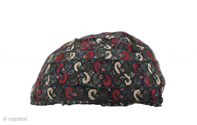 hat from central asia - turkmenistan
30670                           