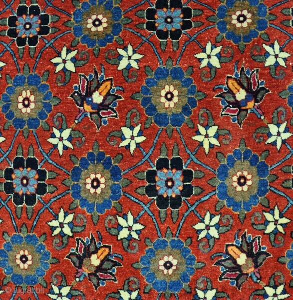 An attractive little Varamin rug with good dyes. Circa 1920. 147 x 103 cm.                   