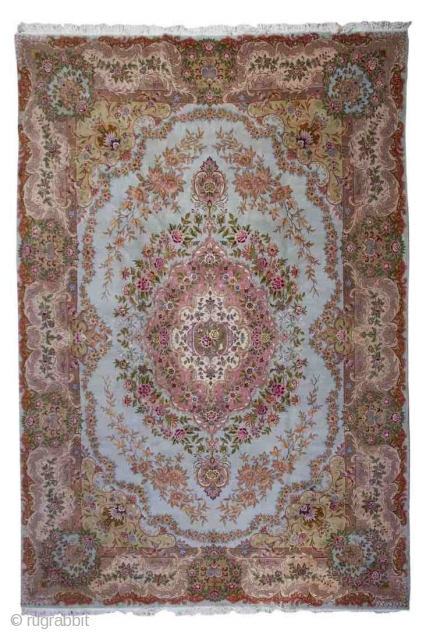 tabriz

Rugrabbit note: Great carpet but please remember that this site is for antiques only. Thanks!                  