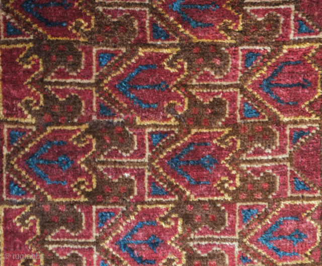 Beshir saddle bag face, 19th century. The wool is silky soft and the the colors rich with a shiny salmon-pink red.  The pile is full.  The very bottom 1 or  ...