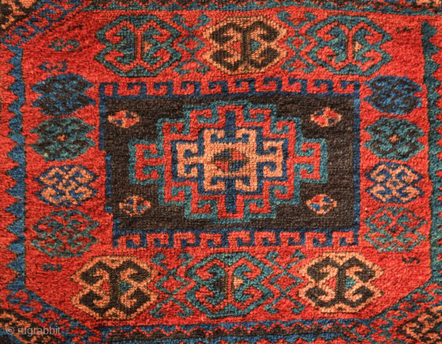 Kurdish divan rug, Central Anatolia, 19th century. Rich colors and plush soft wool. A striking and rich ethnographic antique. 102 x 225 cm          