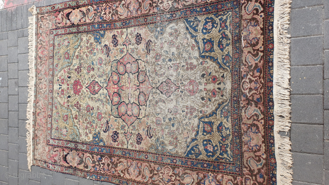 Persian antiqe in mint condicions size:197x144-cm please ask                         