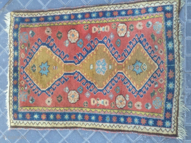 Small Persian ? Size:80x58-cm please ask                           