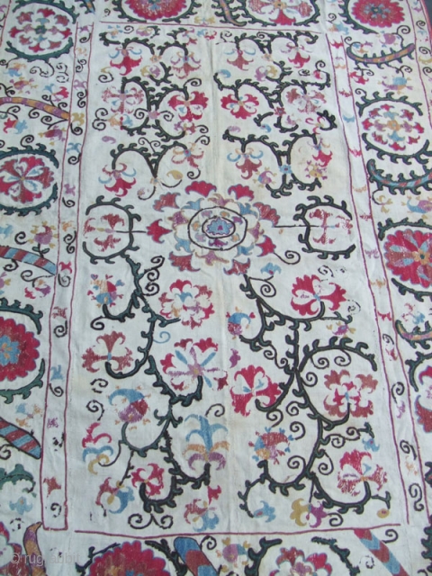 ANTIQUE UZBEK SILK HAND MADE- EMBROIDERED SUZANI 
Size: 157x107-cm / 61.8x42.1-inches
Year: 1900
Medium: cotton and silk hand made embroidery 
 
             