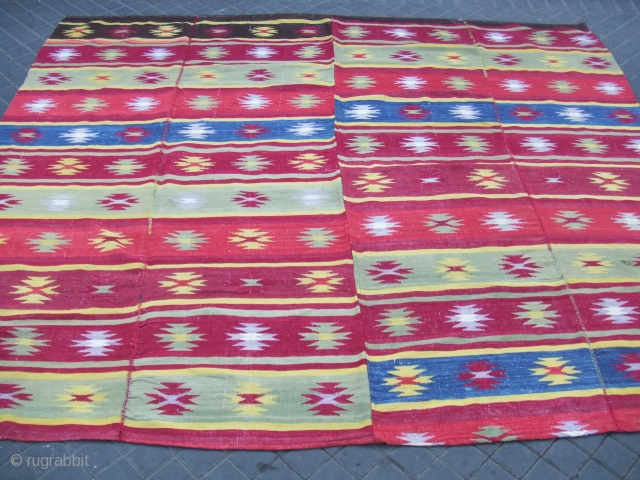 Antique turkish Kilim  Hand Made
The kilim has been fixed in some places(as you can see on the pictures)Very uniqe design 
207x183-cm  / 81.4x72.0-inches
450$ Good luck to all    