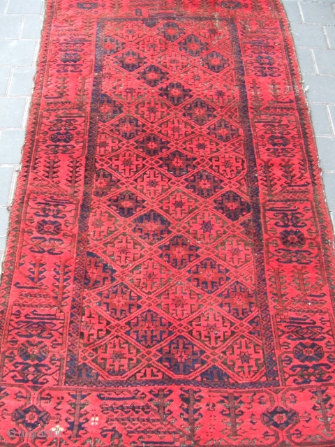 ANTIQUE BALUCH CARPET HAND WOVEN 1900
Size: 178 X 98 cm ~ 70.0 X 38.5 inch

                  