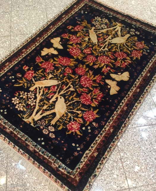 Small antique Qashqaee rug

Size:140x100cm

P.o.R                             