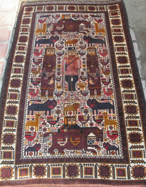 Small nice antique Baluch rug

Circa 1920

Size: 170x118cm

P.O.R                          