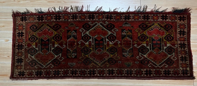 BASHIR
size:133*49
material:wool
age: 19 th                              