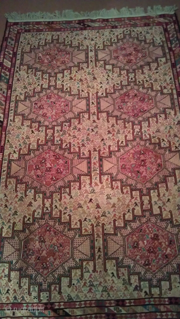 Beautiful kilim excellent condition                             