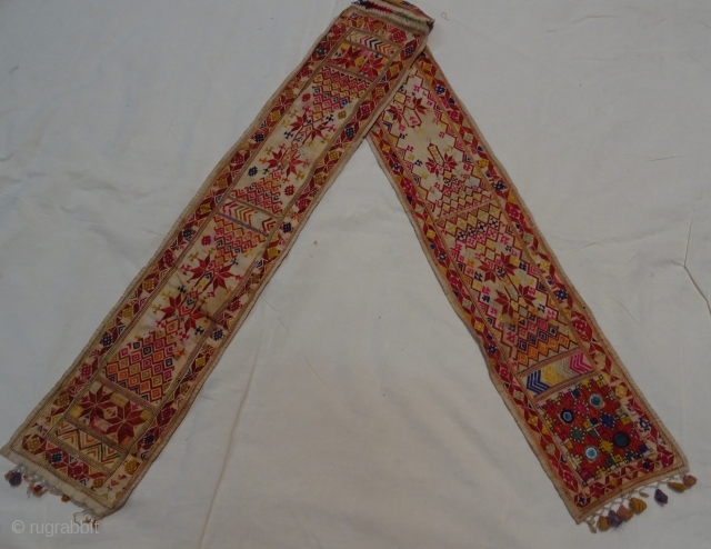 bokani men wedding scarves from jaisalmer/sindh region of india and pakistan or rajasthan or gujrat
                  