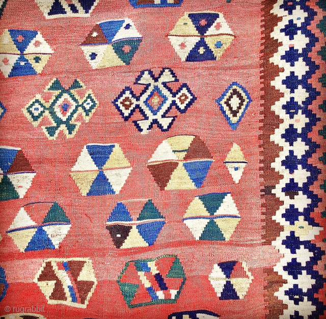 Nice old South West Persian Qashqai Ghileem (Kilim). Lovely palette of vegetal colours indicative of a date around 1900. Size: 310cm x 150cm. Minor wear in places, no restoration or repair. Sides  ...