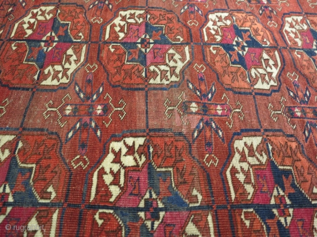 Gorgeous Turkman Tekke. Low pile on all the field, some little old repairs but the carpet is intact and in good condition. Age is 100 years old. Size is cm 190x115. very  ...