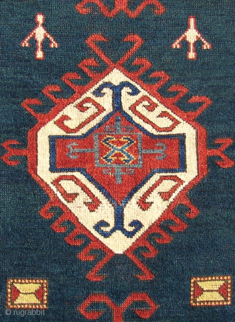 A gorgeous Fachralo, ca. 1880-1900 . Wool on wool. All ends and sides original, backside accordingly to this end/time of era. Some old restorations in the field . Ca. 170 x 115  ...