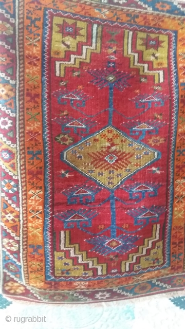 Anatolian old dösemealti rug
110×100cm                             