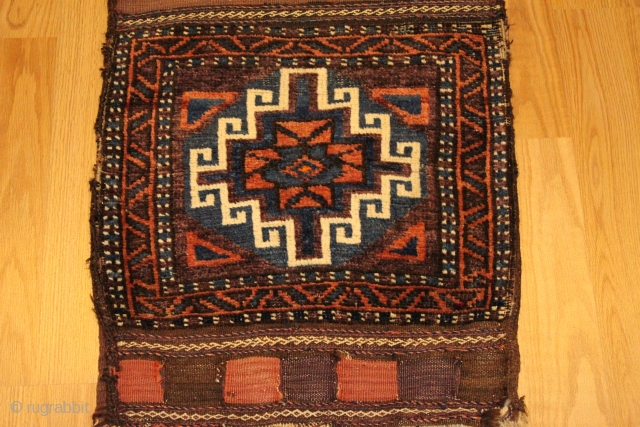 Baluch bagface circa 1900 Natural colors original back complete Clean and hand washed Size 0.60cm x 0.52cm                