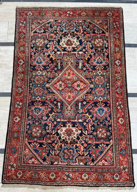 Circa 1900 Mahal Rug, İn good condition, Size 130x210 cm. Please send me directly mail.
emreaydin10@icloud.com
0090+ 544 374 10 98              