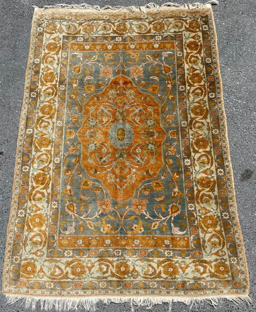 Sivas Armenian Rug Circa 1890s size 130x190 cm                         