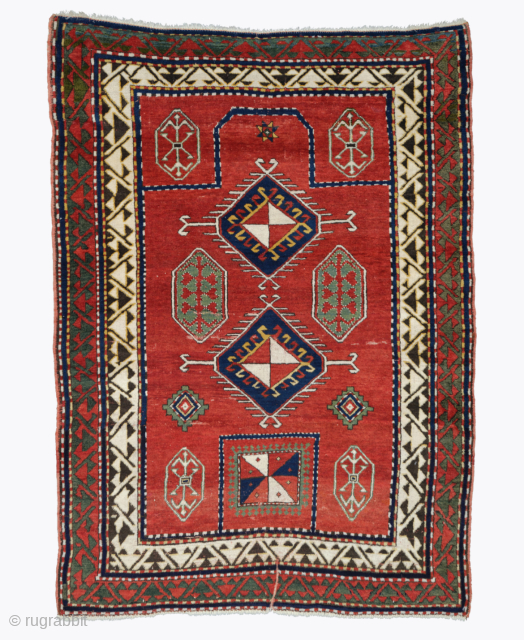 Late of the 19th Century Caucasian Bordjalou Prayer Rug

Size : 140×194 cm
Please send me directly mail. 
emreaydin10@icloud.com                