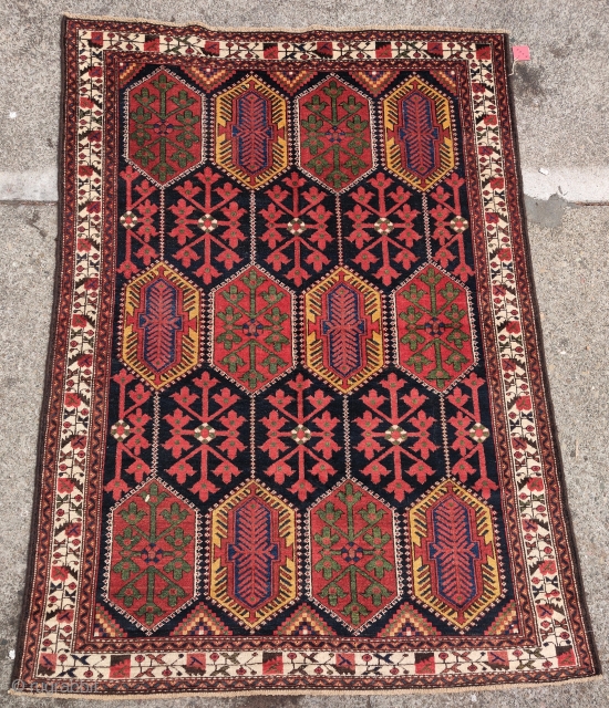 Very graphic Bakhtiari rug with excellent color. 4'3"x6'0"                         