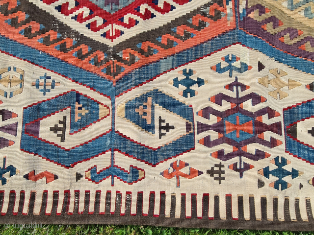 Antique nomadic double wing Aydin Kilim
~ 1870/80

Please ask for more details.

Please contact me only directly: 

goekay.sargin@yahoo.de                 