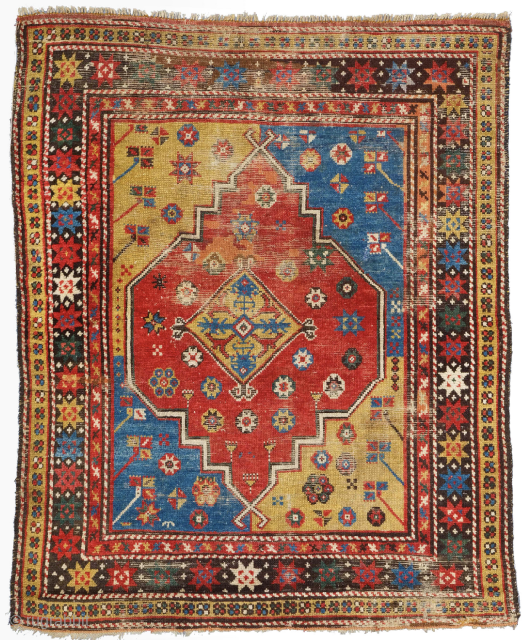 Early 19th Century Anatolian Dazkırı Rug

Size 114 x 142 cm

Please contact me directly on this email : alpagutrugs@gmail.com               