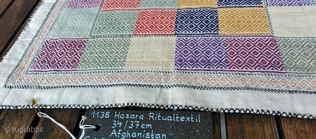 Afghan textile, ca 80 years old, poss. Hazara work. Incredibly fine stitching, excellent condition, good colours, 34x37 cm, can be sent as a letter.
RR notice or Frank-Martin-Diehr@skymail.de      