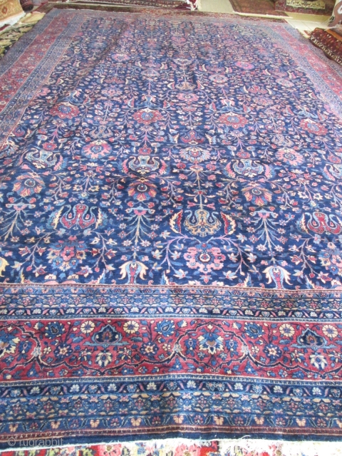 Antique persian Tabriz.

Circa 1880.

Size 11'x18'6''                            