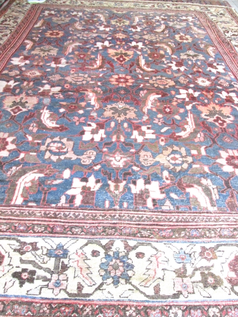 Antique Mahal Rug.

size 12'3''x15'8'' .circa 1890.                           